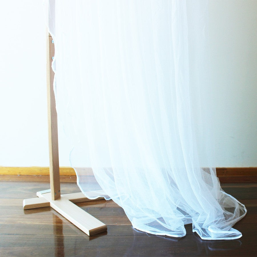 Insect Net &amp; Stand-White